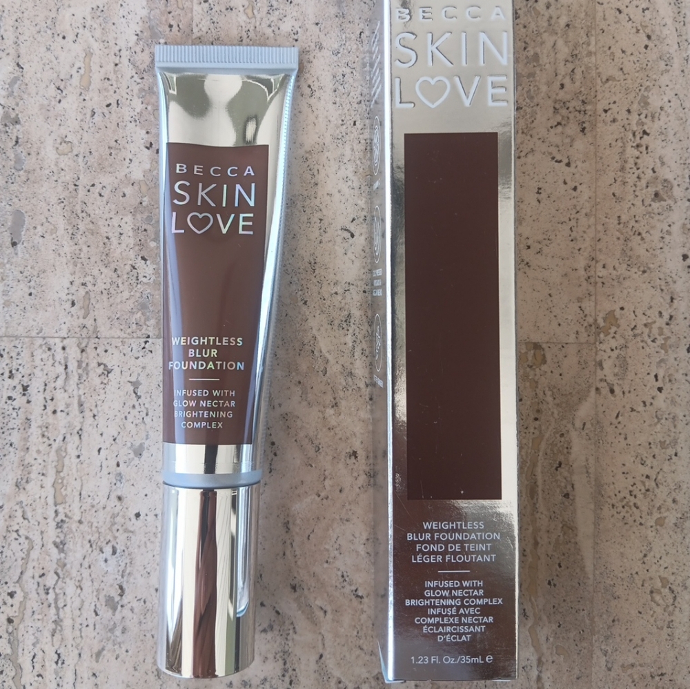 BECCA Skin Love Weightless Blur Foundation-CACAO